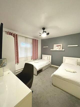 Affittacamere Spacious Twin In Cozy Londra